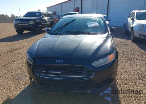 2014 Ford Fusion Se z USA, uszkodzony, nr VIN 3FA6P0H97ER235887